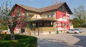 Отель Sobe Marinšek, Накло